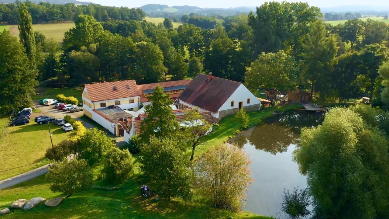 Villa Treehouse Křemílek Jesenice  Exterior foto