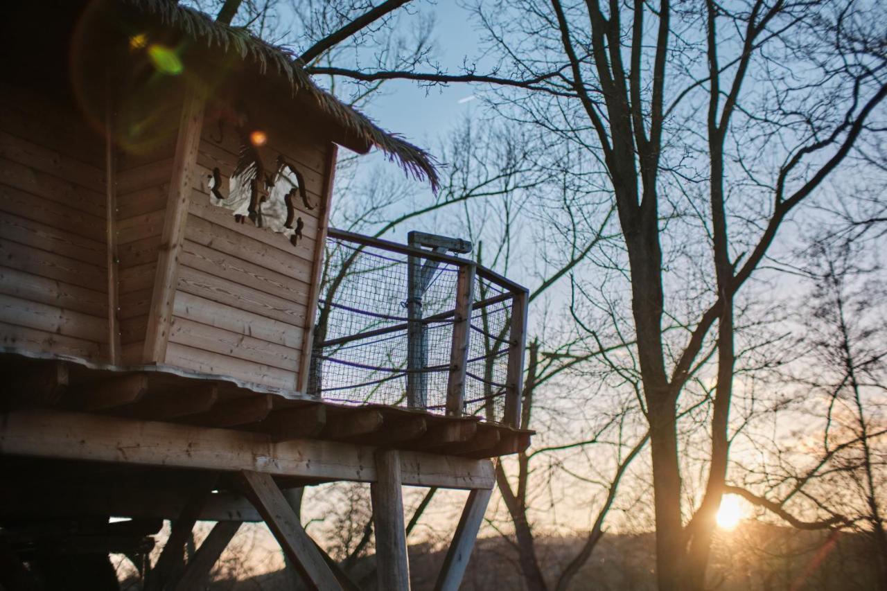 Villa Treehouse Křemílek Jesenice  Exterior foto